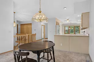 6207 Carriage Green Way, Rockford, IL 61108 - Photo 5