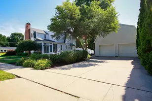 1325 W Lincoln, Freeport, IL 61032 - Photo 7