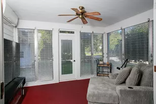 1325 W Lincoln, Freeport, IL 61032 - Photo 15