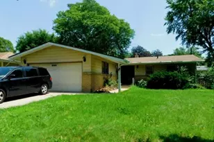 507 Fairview Blvd, Rockford, IL 61107 - Photo 1