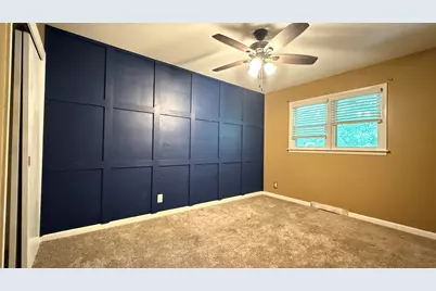 421 Warren Drive, Rockford, IL 61107 - Photo 11
