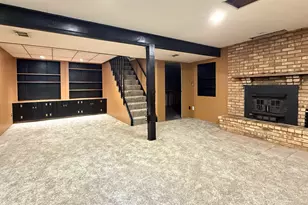 421 Warren Dr, Rockford, IL 61107 - Photo 15