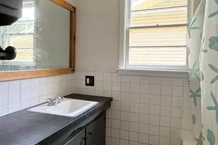 421 Warren Dr, Rockford, IL 61107 - Photo 13