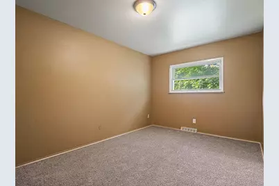 1118 Lincoln Avenue, Rockford, IL 61102 - Photo 7