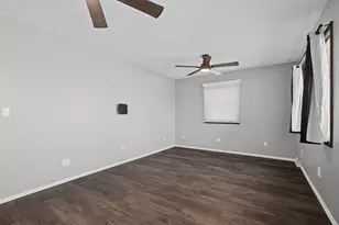 303 Elm St, Hanover, IL 61041 - Photo 3