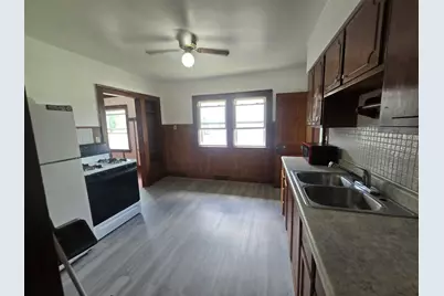 1721 S 5th Street, Rockford, IL 61104 - Photo 13