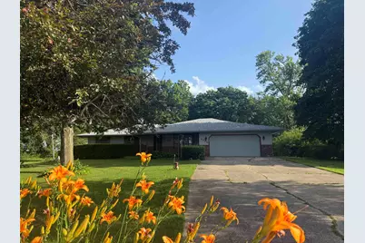4975 Blackhawk Road, Rockford, IL 61109 - Photo 1