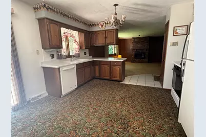 4975 Blackhawk Road, Rockford, IL 61109 - Photo 17