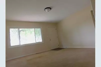 1722 Evans Avenue, Loves Park, IL 61111 - Photo 5