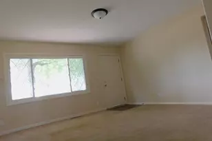 1722 Evans Ave, Loves Park, IL 61111 - Photo 5