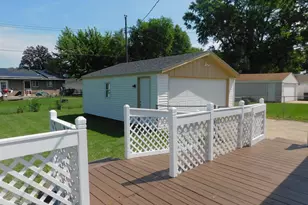 1722 Evans Ave, Loves Park, IL 61111 - Photo 15