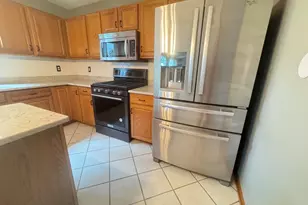 607 Jamestown, Belvidere, IL 61008 - Photo 5