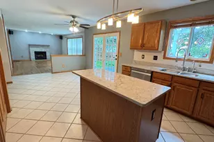 607 Jamestown, Belvidere, IL 61008 - Photo 9