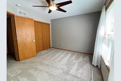 607 Jamestown, Belvidere, IL 61008 - Photo 21