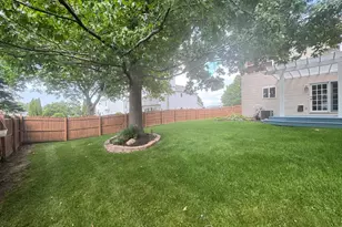 607 Jamestown, Belvidere, IL 61008 - Photo 39