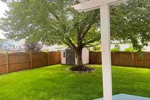 607 Jamestown, Belvidere, IL 61008 - Photo 33