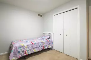 415 Staffordshire Dr, Poplar Grove, IL 61065 - Photo 25