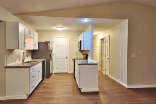 5303 Sandpiper Pl, Loves Park, IL 61111 - Photo 7