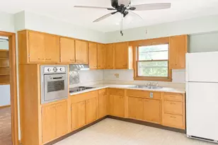 308 W Logan St, Forreston, IL 61030 - Photo 3