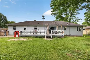 879 E Inman Pkwy, Beloit, IL 53511 - Photo 33