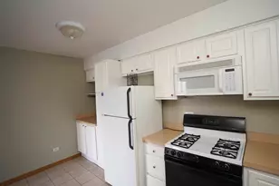 126 S La Londe Ave, Addison, IL 60101 - Photo 11