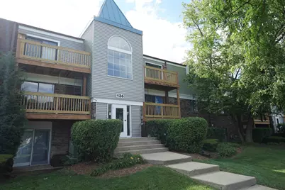 126 S La Londe Avenue, Addison, IL 60101 - Photo 1