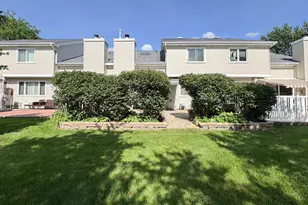 836 Golf Course Rd, Crystal Lake, IL 60014 - Photo 29