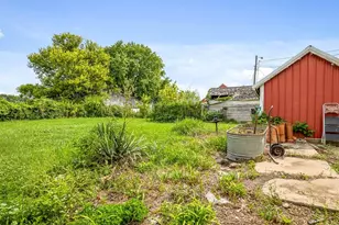 9836 E Maize Rd, Ridott, IL 61067 - Photo 13