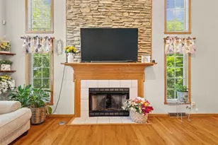 3476 Valley Woods Dr, Cherry Valley, IL 61016 - Photo 5
