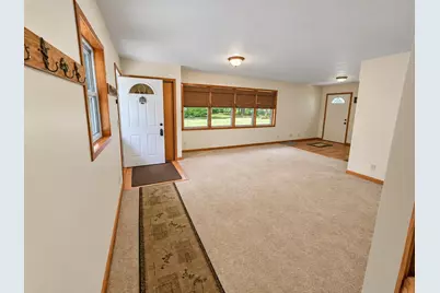 3899 S Weldon Road, Winnebago, IL 61088 - Photo 3