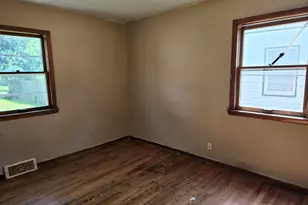 3220 Montrose Ave, Rockford, IL 61101 - Photo 9