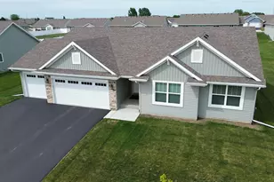 3687 Cardinal Dr, Beloit, WI 53511 - Photo 5