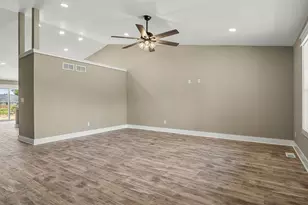1046 Tebala Blvd, Rockford, IL 61108 - Photo 3