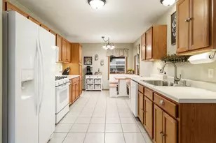 3920 Ashwinton Way, Rockford, IL 61109 - Photo 11