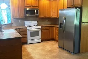 2014 N Meridian Rd, Rockford, IL 61101 - Photo 7