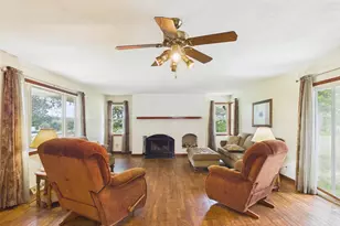 2014 N Meridian Rd, Rockford, IL 61101 - Photo 9