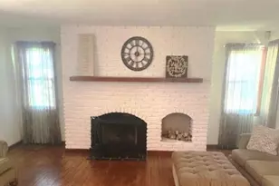 2014 N Meridian Rd, Rockford, IL 61101 - Photo 5