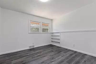 2219 24th Street, Rockford, IL 61108 - Photo 13