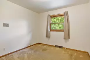 5537 Guilford Rd, Rockford, IL 61107 - Photo 33