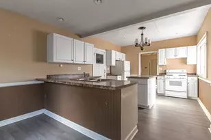 2120 17th Ave, Rockford, IL 61104 - Photo 7