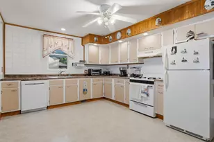 709 S 2nd St, Oregon, IL 61061 - Photo 15