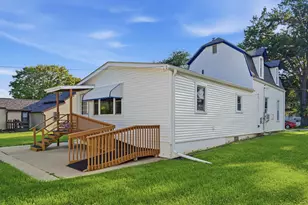 709 S 2nd St, Oregon, IL 61061 - Photo 7