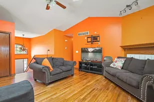 212 NE Rochester Rd, Poplar Grove, IL 61065 - Photo 9