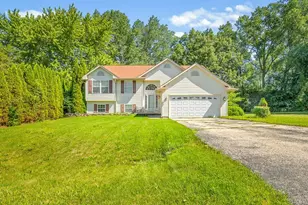 212 NE Rochester Rd, Poplar Grove, IL 61065 - Photo 3