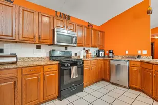 212 NE Rochester Rd, Poplar Grove, IL 61065 - Photo 13