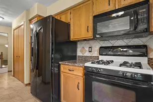 803 Babich Ln, Winnebago, IL 61088 - Photo 13