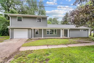 809 Adams St, Oregon, IL 61061 - Photo 1