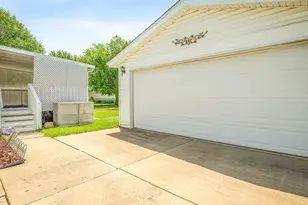 5409 Ebonywood Ln, Roscoe, IL 61073 - Photo 25