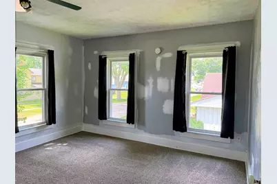208 E 2nd Street, Leaf River, IL 61047 - Photo 9