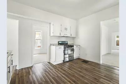 2104 S 4th Street, Rockford, IL 61104 - Photo 9